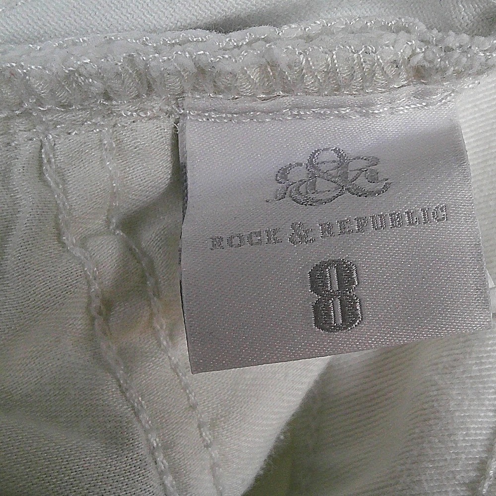 Rock & Republic Womens White Distressed Denim Shorts Size 8 Raw Hem Stretch - Picture 7 of 9